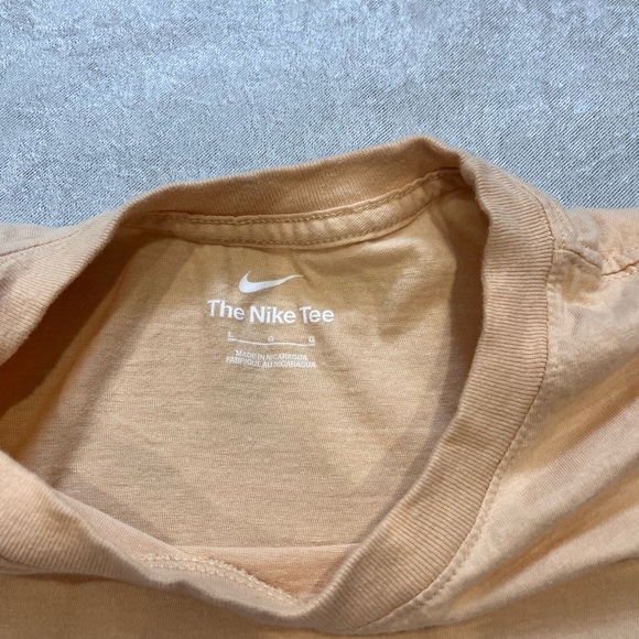 Adult Unisex Nike Tee - Picture 3 of 4